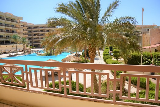 Buy an Apartment | Pools and Beach | Hurghada